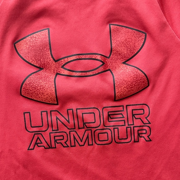 Under Armour Boys Red Athletic T-Shirt Logo Tee Youth Small Active Top - Picture 3 of 4